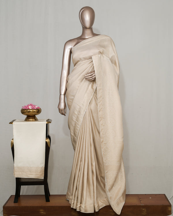 Semi silk with rich brocade weave Sarees  SAN4632