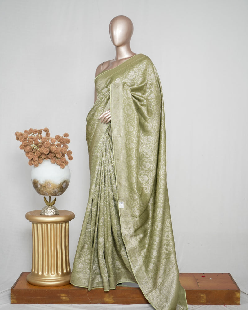 Banrasi Silk Saree (₹8900) A 004577