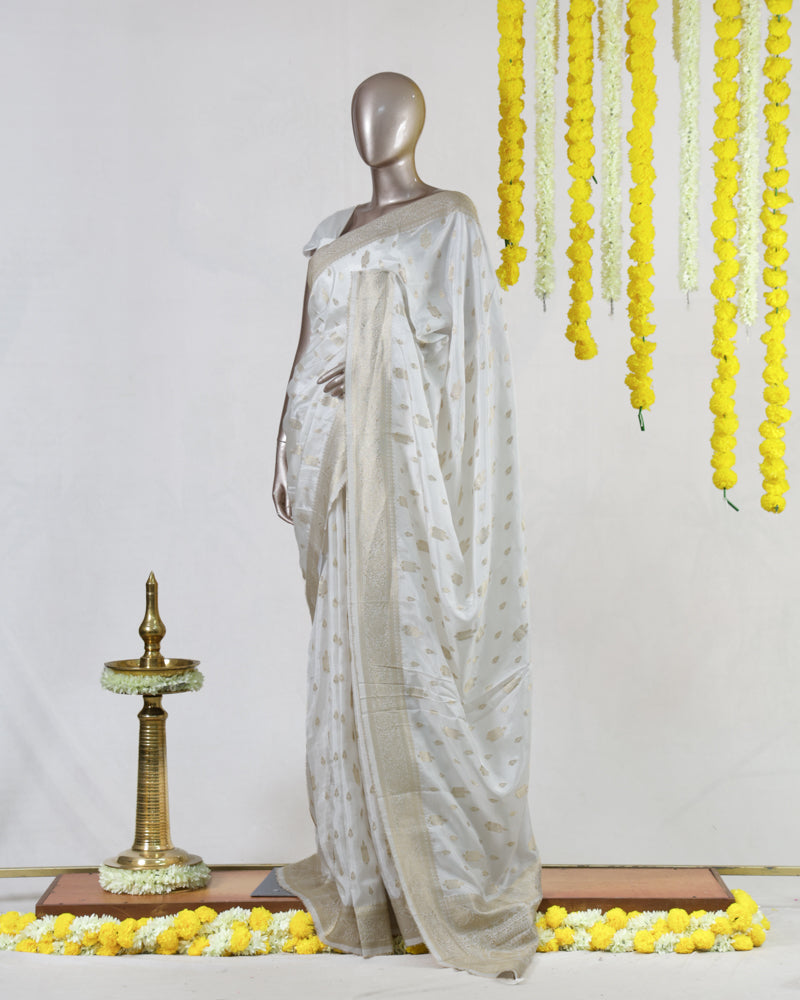 Banarasi Butti Saree