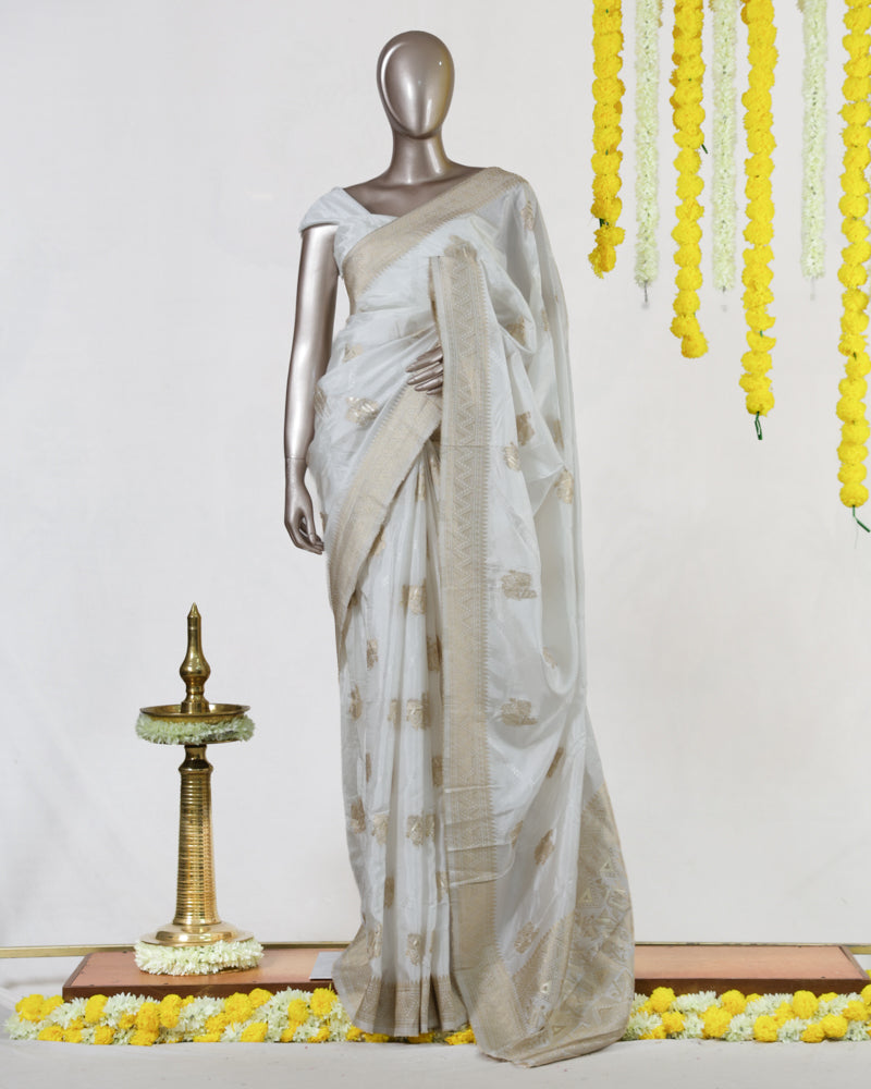 Moonlit White Regal Kasavu Saree