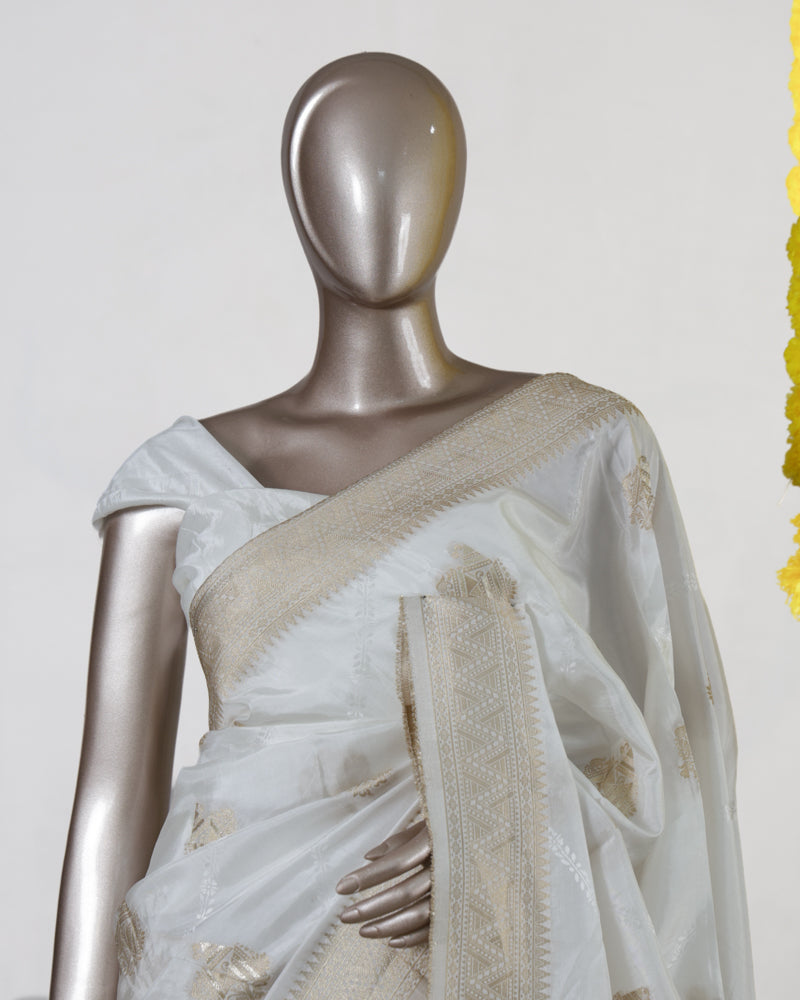 Moonlit White Regal Kasavu Saree