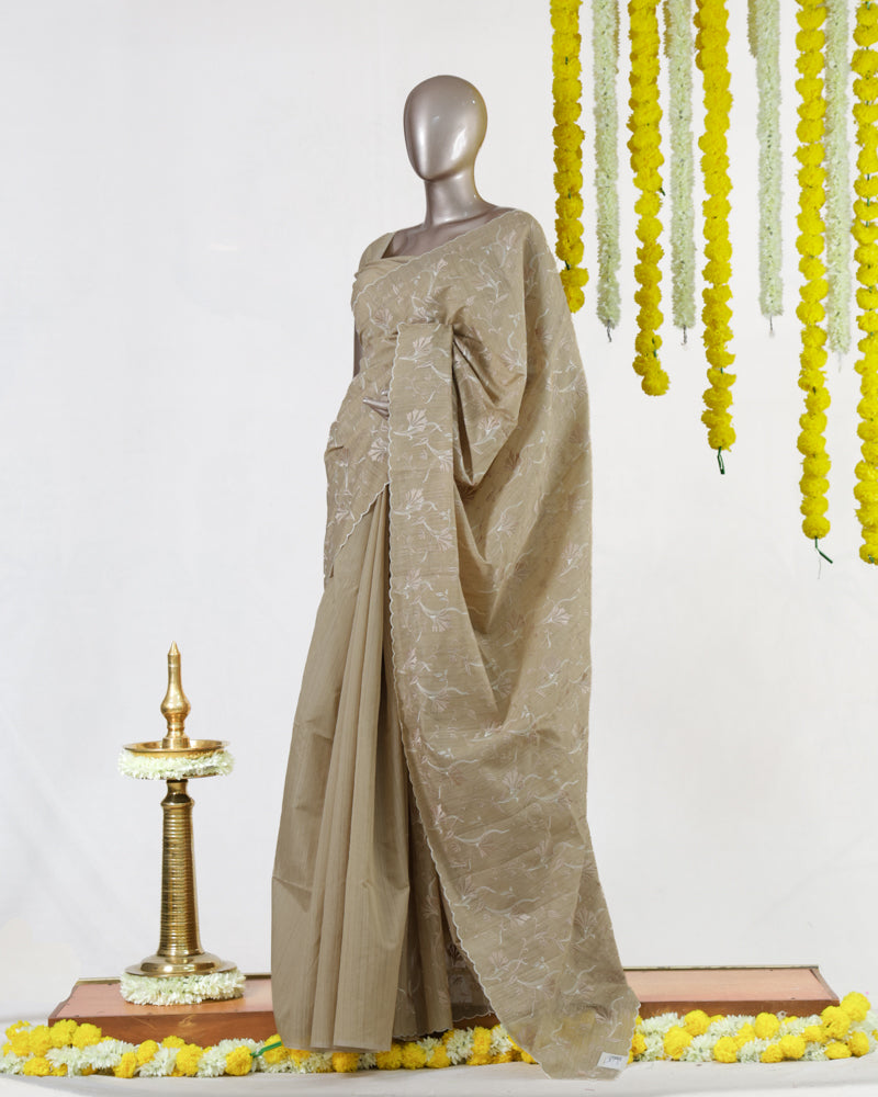 Beige Semi-Jute Floral Embroidered Onam Saree