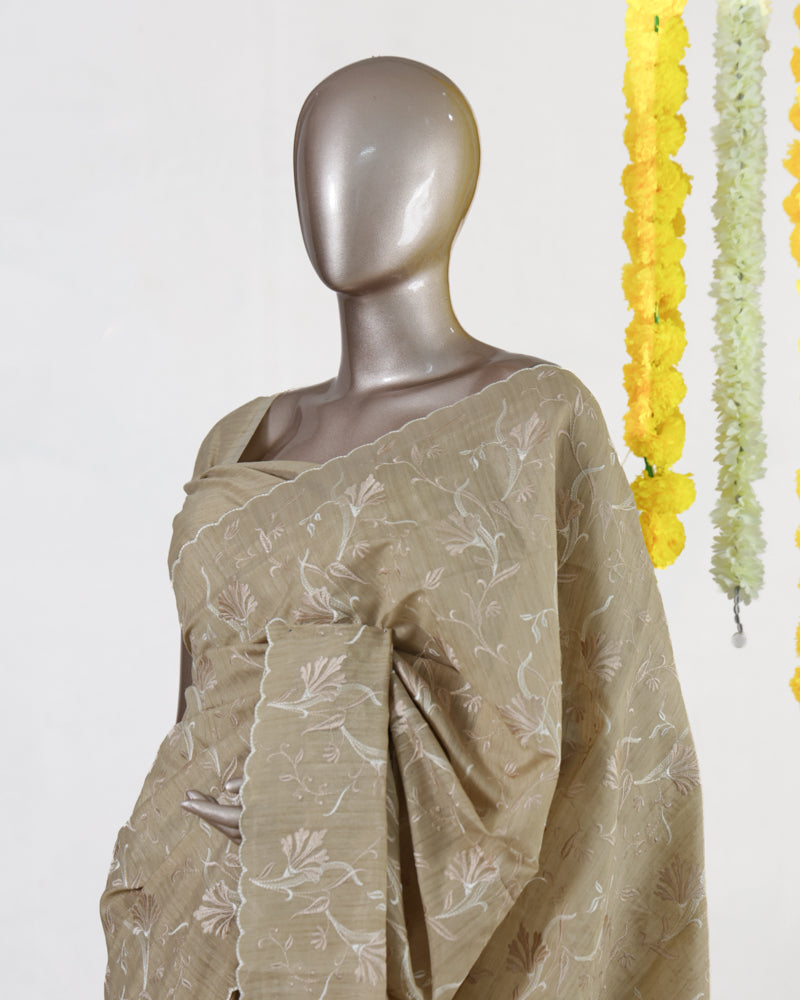 Beige Semi-Jute Floral Embroidered Onam Saree
