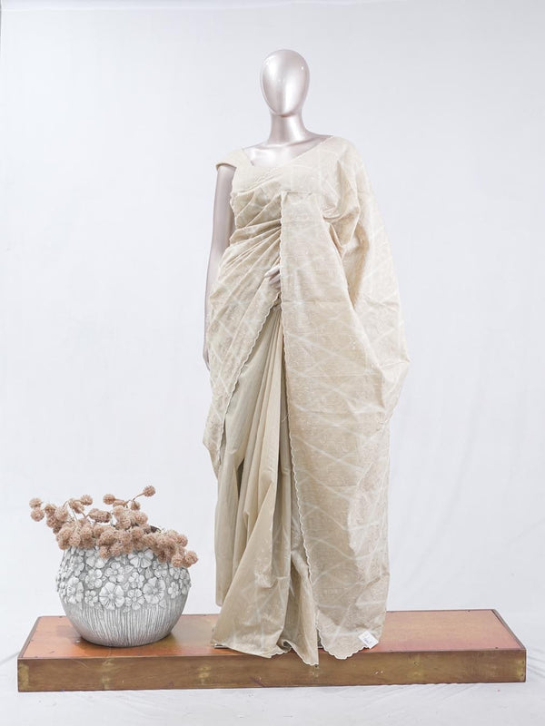 Ivory beige Geometrical embroidery raw cotton saree 7  SAN5552